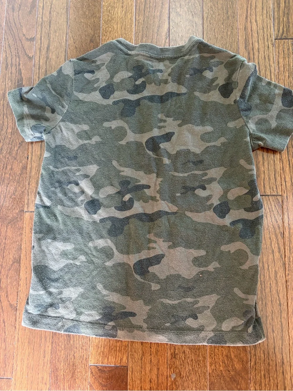 Old Navy Camouflage Short Sleeve Tee in Green